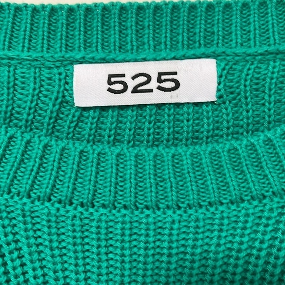 525 America Emma green knit sweater high low P2P 21.5 - Picture 2 of 5